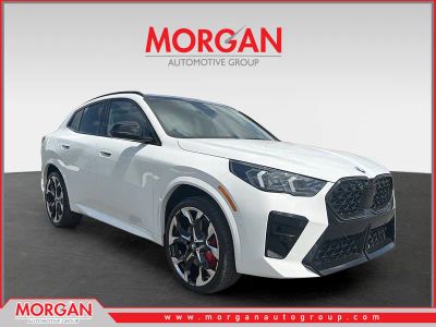 2026 BMW X2 xDrive28i in Alpine White — front three-quarter view