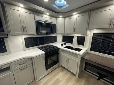 2026 Brinkley Model Z - Photo 9