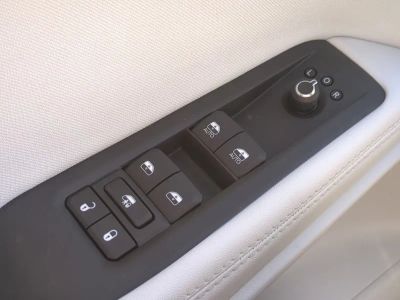 2026 Jeep Cherokee — photo 24 view