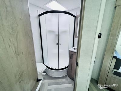 2025 Ember RV E-Series - Photo 12