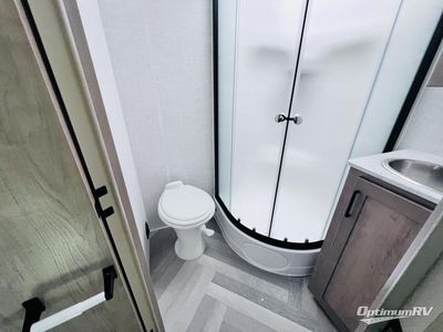 2025 Ember RV E-Series - Photo 14