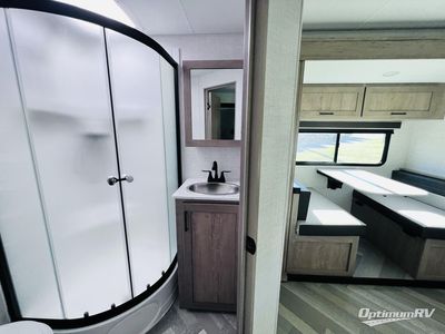 2025 Ember RV E-Series - Photo 13