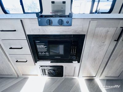 2025 Ember RV E-Series - Photo 10