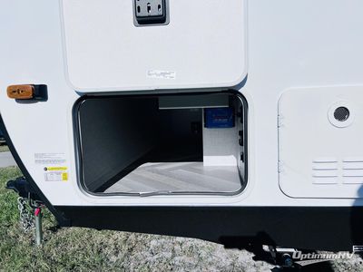 2025 Ember RV E-Series - Photo 16