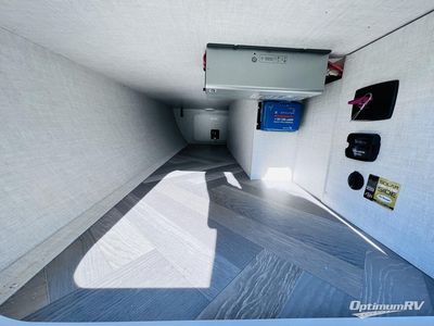 2025 Ember RV E-Series - Photo 17