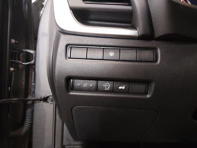 2025 Nissan Rogue — photo 13 view