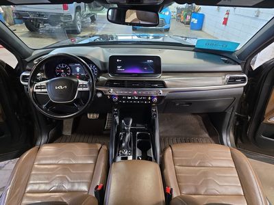 2022 Kia Telluride — photo 12 view