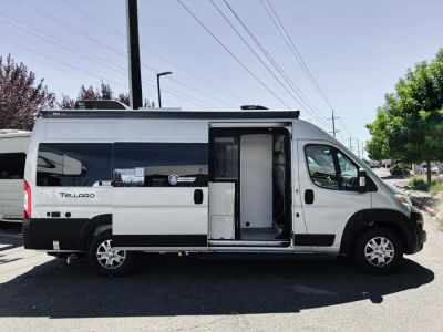 2027 Thor Motor Coach TELLARO — photo 15 view
