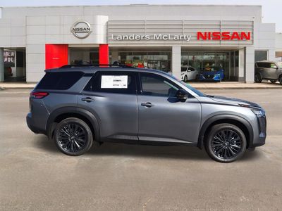 2026 Nissan Pathfinder - Photo 2