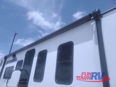 2025 Venture RV Stratus - Photo 4