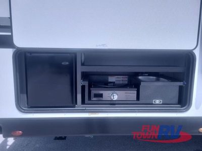2025 Venture RV Stratus - Photo 7