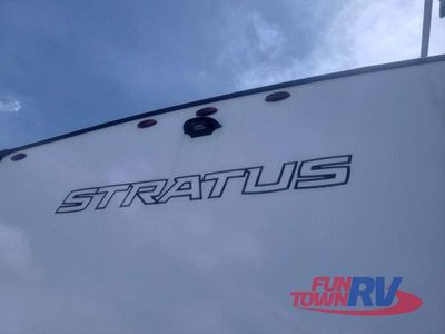 2025 Venture RV Stratus - Photo 3