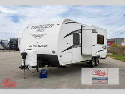 2014 Tracer Air Touring 240 — detail view