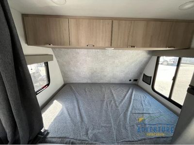 2025 Winnebago Micro Minnie — photo 9 view