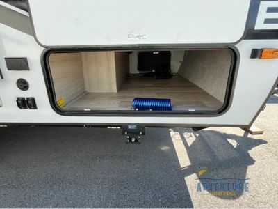 2025 Winnebago Micro Minnie — photo 7 view