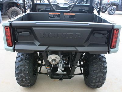 2026 Honda Pioneer 520 - Photo 7