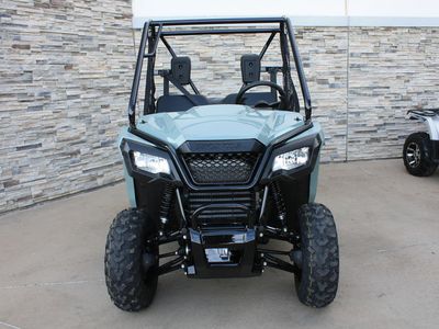 2026 Honda Pioneer 520 - Photo 3