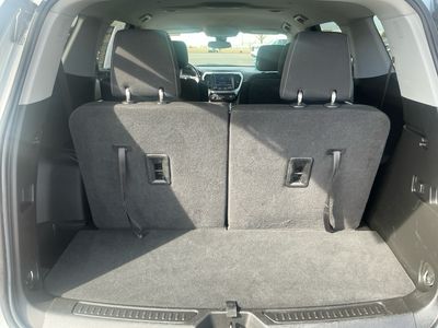 2022 GMC Acadia - Photo 17