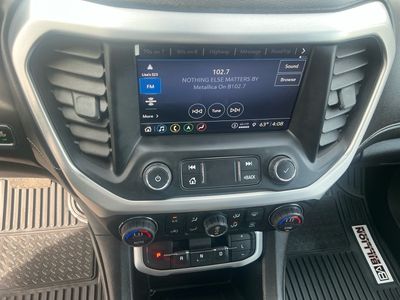 2022 GMC Acadia - Photo 11