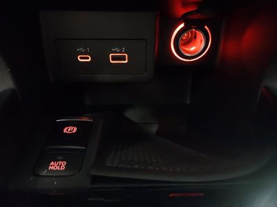 2024 Nissan Kicks - Photo 18