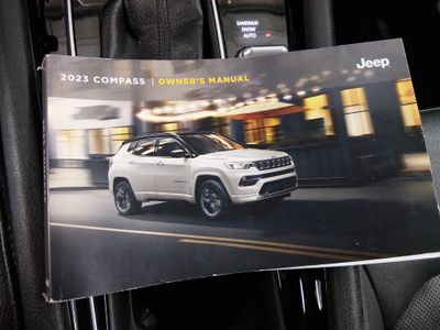 2023 Jeep Compass — photo 17 view