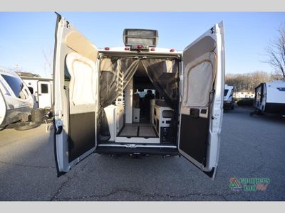 2026 Winnebago Solis - Photo 5