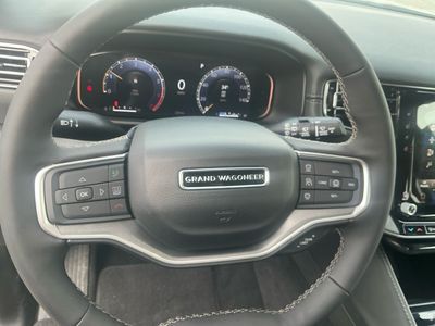 2026 Jeep Grand Wagoneer — photo 14 view