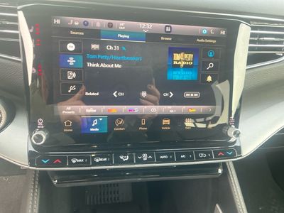 2026 Jeep Grand Wagoneer — photo 12 view