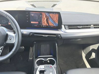 2025 BMW X2 — photo 14 view