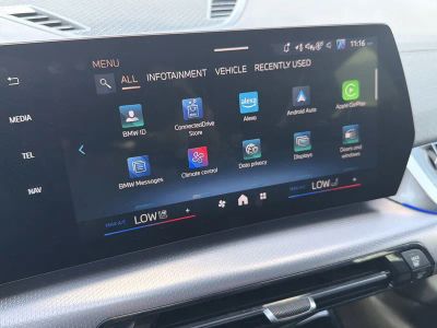 2025 BMW X2 — photo 24 view