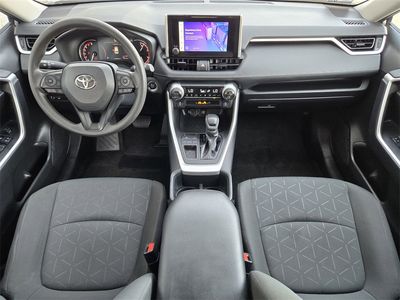 2024 Toyota RAV4 — photo 18 view