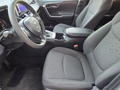 2024 Toyota RAV4 — photo 8 view
