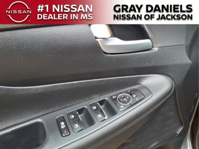 2023 Hyundai Santa Fe — photo 12 view