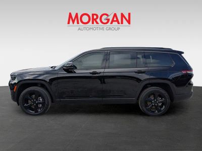 2026 Jeep Grand Cherokee L — engine compartment view