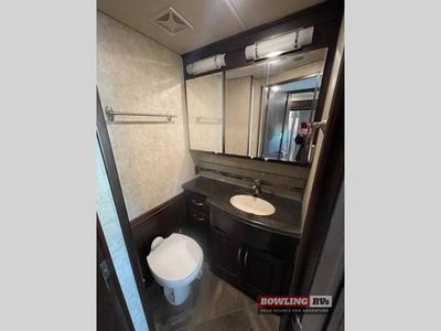 2017 Journey 42E - Photo 24
