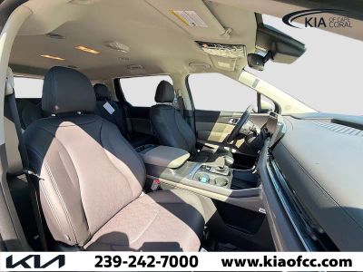 2026 Kia Carnival — photo 15 view