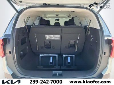 2026 Kia Carnival — photo 11 view