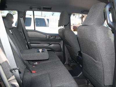 2025 Toyota Land Cruiser - Photo 18