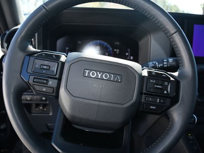2025 Toyota Land Cruiser - Photo 12