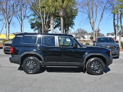 2025 Toyota Land Cruiser - Photo 5