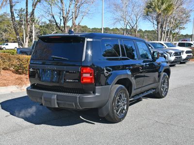 2025 Toyota Land Cruiser - Photo 4