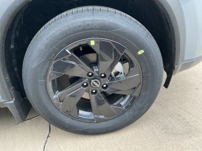 2026 Nissan Rogue — photo 16 view