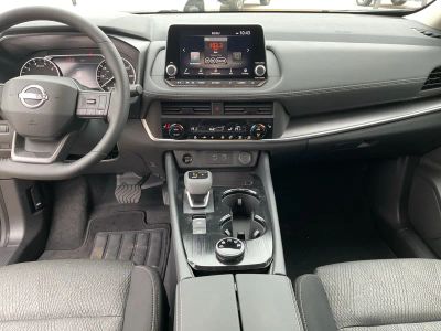 2026 Nissan Rogue — photo 13 view
