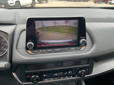 2026 Nissan Rogue — photo 11 view