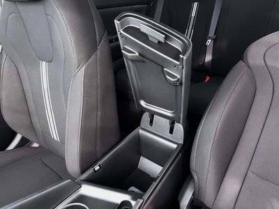 2026 Hyundai Elantra - Photo 37