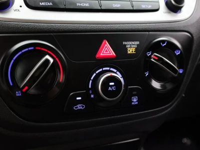 2022 Hyundai Accent — photo 14 view
