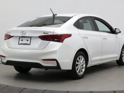2022 Hyundai Accent — photo 7 view