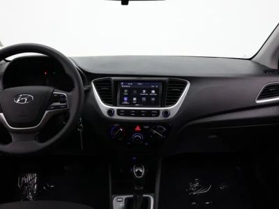 2022 Hyundai Accent — photo 25 view