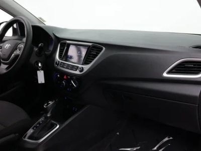 2022 Hyundai Accent — photo 33 view