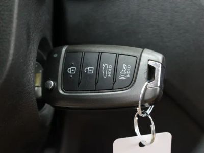 2022 Hyundai Accent — photo 19 view